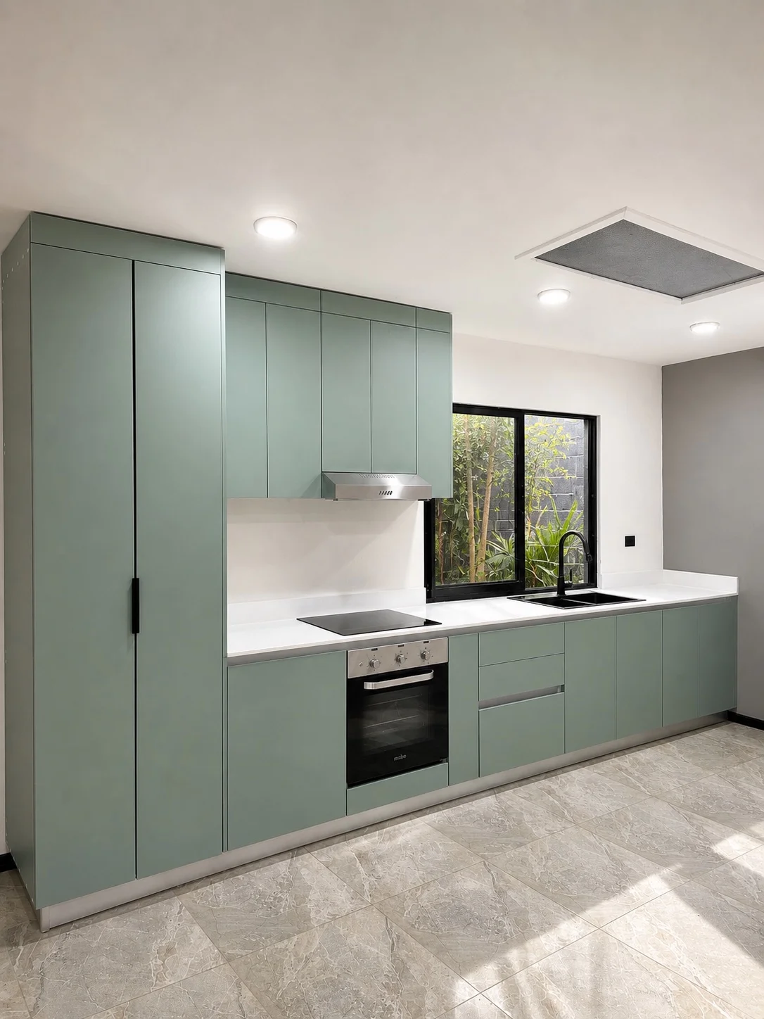 Imagen 3 del proyecto Cocina lineal en verde suave en Cocina / lectura luminosa miniatura