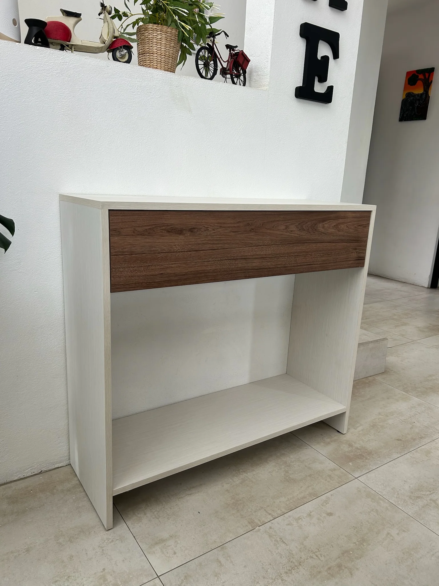 Consola cálida para recibidor